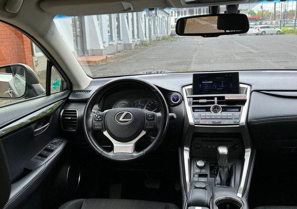 Lexus NX cena 116000 przebieg: 68656, rok produkcji 2015 z Świdnik małe 79